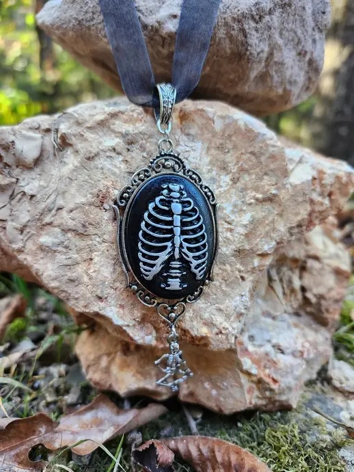 Skeleton Ribcage Cameo